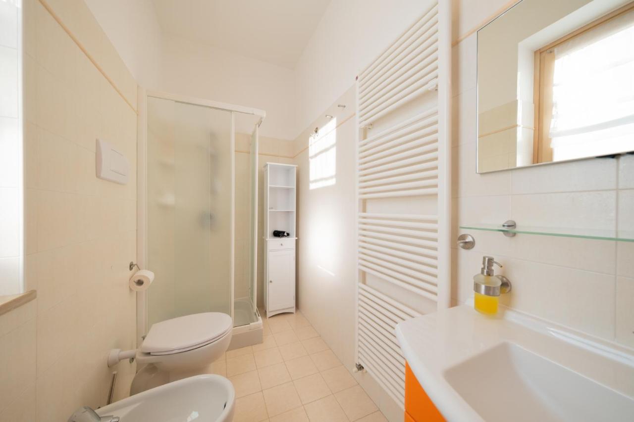 Apartmentsgarda - Rosa Chiare Bardolino Esterno foto