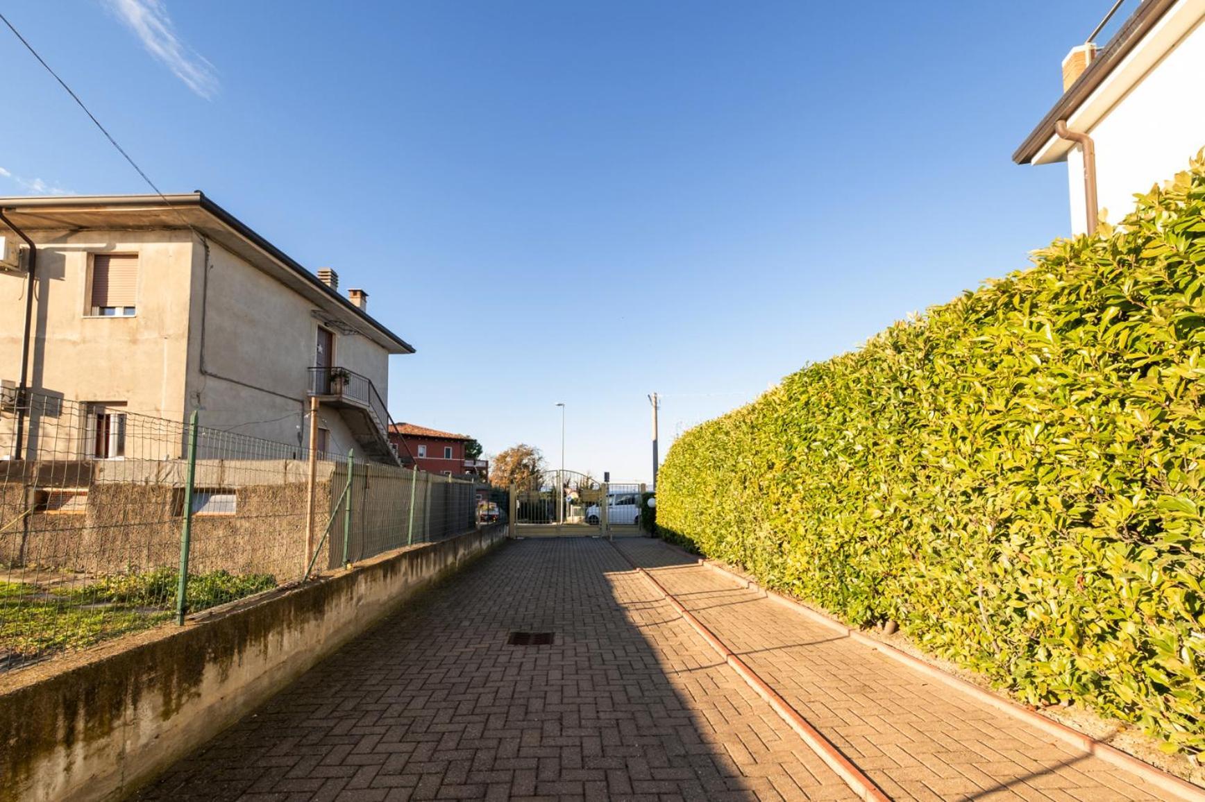 Apartmentsgarda - Rosa Chiare Bardolino Esterno foto