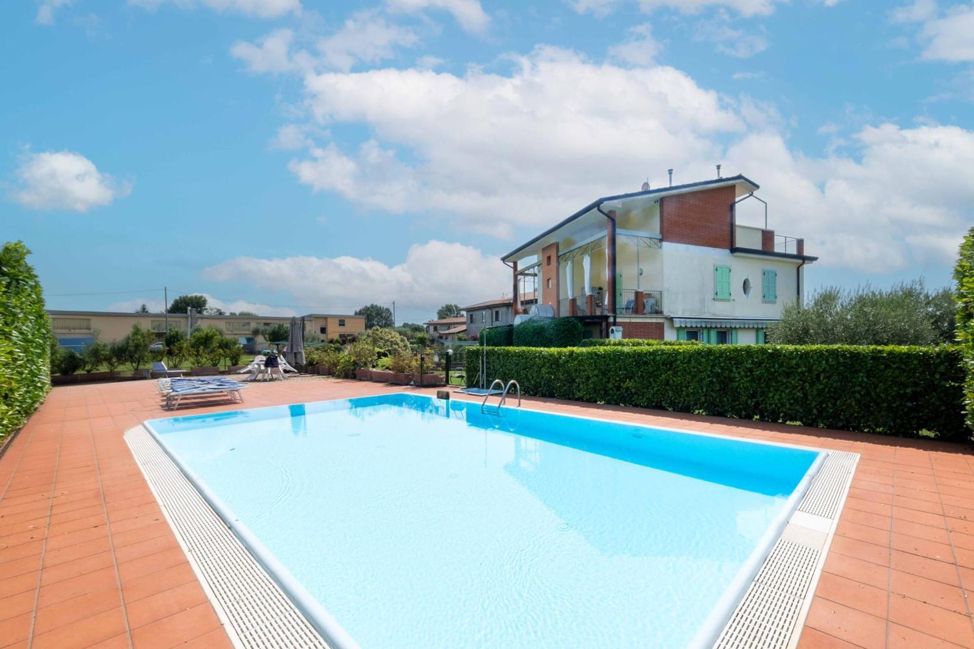 Apartmentsgarda - Rosa Chiare Bardolino Esterno foto